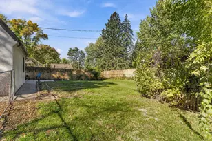220 4th St NE, Braham, MN 55006 - Photo 29