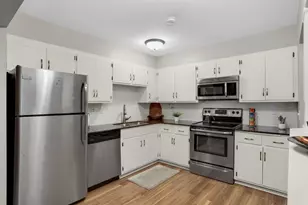 705 E Burnsville Pkwy, Burnsville, MN 55337 - Photo 9