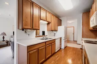 15001 Burnhaven Dr, Burnsville, MN 55306 - Photo 9