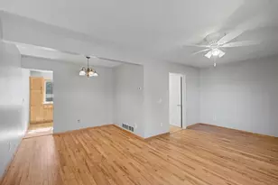 2281 Pond Ave, Maplewood, MN 55119 - Photo 7