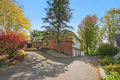 1528 Briarknoll Drive, Arden Hills, MN 55112 - Photo 3