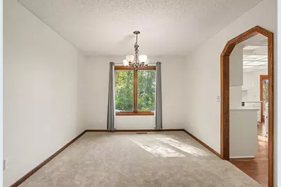 1528 Briarknoll Drive, Arden Hills, MN 55112 - Photo 9
