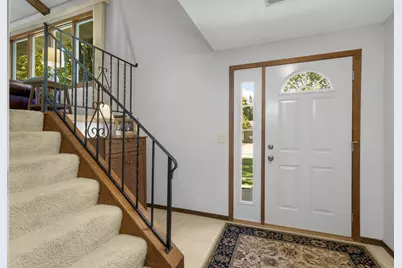 6624 Edgemont Boulevard N, Brooklyn Park, MN 55428 - Photo 3