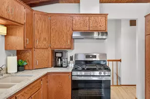 1938 Edgerton St, Maplewood, MN 55117 - Photo 13