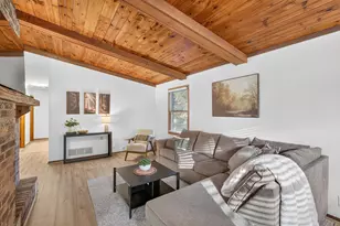 1938 Edgerton St, Maplewood, MN 55117 - Photo 5