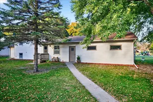 24 Willow Cir, Annandale, MN 55302 - Photo 5