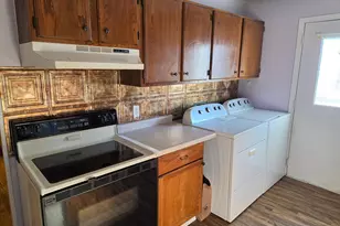 126 2nd Ave SW, Wells, MN 56097 - Photo 7