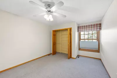 15395 Boulder Pointe Road, Eden Prairie, MN 55347 - Photo 35