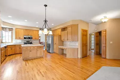 15395 Boulder Pointe Road, Eden Prairie, MN 55347 - Photo 3