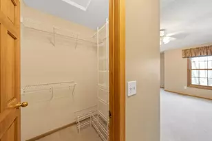 15395 Boulder Pointe Rd, Eden Prairie, MN 55347 - Photo 33