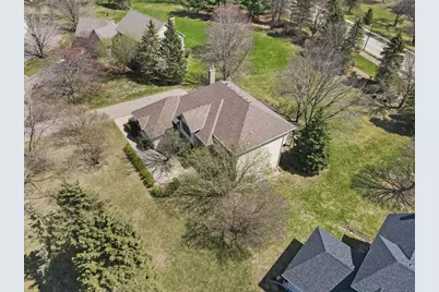 15395 Boulder Pointe Road, Eden Prairie, MN 55347 - Photo 53
