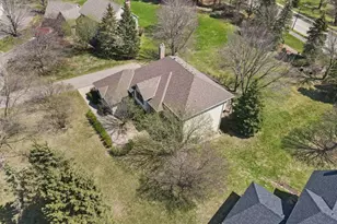 15395 Boulder Pointe Rd, Eden Prairie, MN 55347 - Photo 53