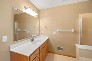15395 Boulder Pointe Rd, Eden Prairie, MN 55347 - Photo 31