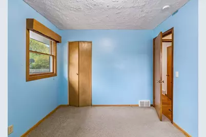 7006 Ewing Avenue N, Brooklyn Center, MN 55429 - Photo 25