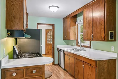7006 Ewing Avenue N, Brooklyn Center, MN 55429 - Photo 11