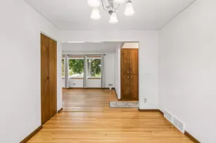7006 Ewing Ave N, Brooklyn Center, MN 55429 - Photo 15