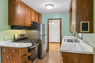 7006 Ewing Avenue N, Brooklyn Center, MN 55429 - Photo 9