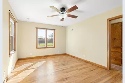918 3rd Street SW, Waseca, MN 56093 - Photo 5
