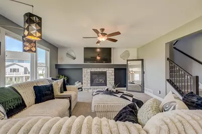 5204 Porchlight Bay, Woodbury, MN 55129 - Photo 11