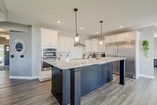 5204 Porchlight Bay, Woodbury, MN 55129 - Photo 3