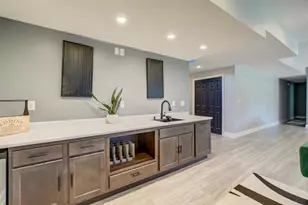 5204 Porchlight Bay, Woodbury, MN 55129 - Photo 35
