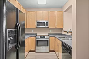 941 Newport Ave, Shakopee, MN 55379 - Photo 15