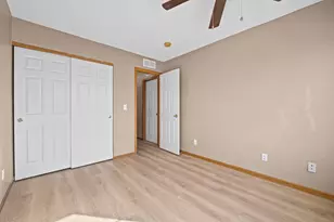 941 Newport Ave, Shakopee, MN 55379 - Photo 27