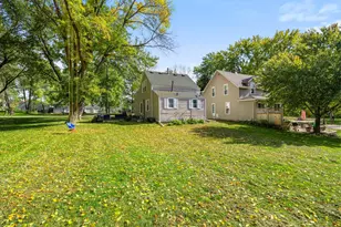 511 Ellsworth Ave, South Haven, MN 55382 - Photo 29