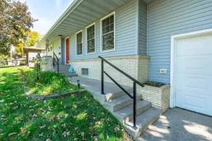 904 N Rosemary Ave, Fergus Falls, MN 56537 - Photo 5