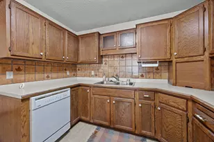5422 Meister Rd, Fridley, MN 55432 - Photo 17