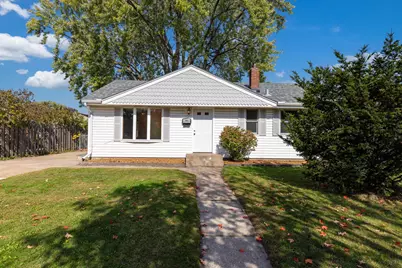 2223 Maryland Avenue E, Saint Paul, MN 55119 - Photo 3