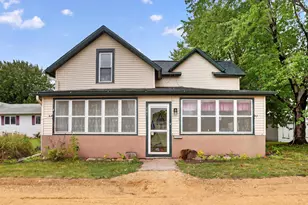 808 N Garden St, Lake City, MN 55041 - Photo 1