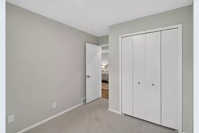 10605 Union Terrace Way N, Plymouth, MN 55441 - Photo 11