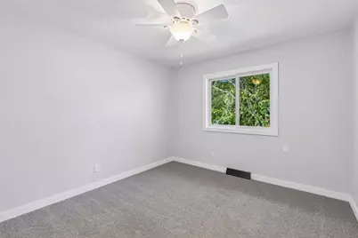 20375 Hughes Avenue W, Lakeville, MN 55044 - Photo 15