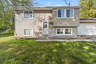 7515 Brunswick Ave N, Brooklyn Park, MN 55443 - Photo 3