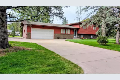 7901 Douglas Drive N, Brooklyn Park, MN 55443 - Photo 37