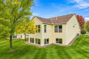 10801 Thone Rd, Woodbury, MN 55129 - Photo 57