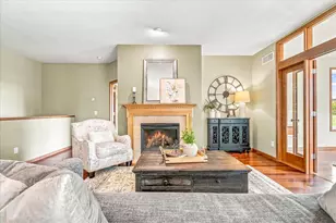 10801 Thone Rd, Woodbury, MN 55129 - Photo 19
