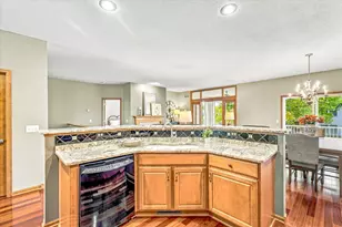10801 Thone Rd, Woodbury, MN 55129 - Photo 13