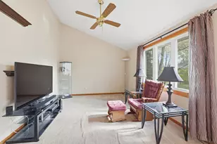 4071 99th Ave NE, Circle Pines, MN 55014 - Photo 9