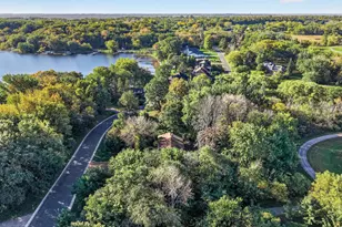 9270 Kiowa Trail, Chanhassen, MN 55317 - Photo 13
