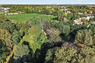 9270 Kiowa Trail, Chanhassen, MN 55317 - Photo 17