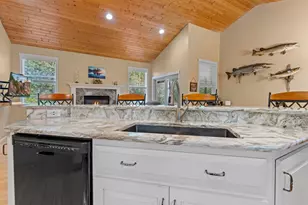 449 Roosevelt Dr, Dresser, WI 54009 - Photo 17