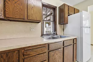 9917 Pleasant Ave S, Bloomington, MN 55420 - Photo 9