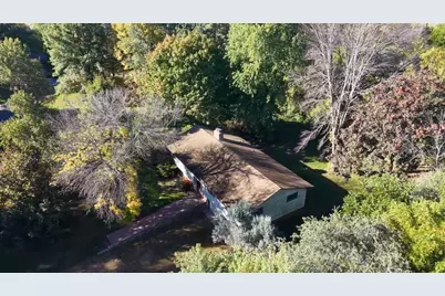 9270 Kiowa Trail, Chanhassen, MN 55317 - Photo 13