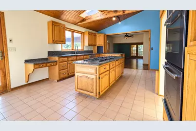 48218 County 9, Staples, MN 56479 - Photo 15
