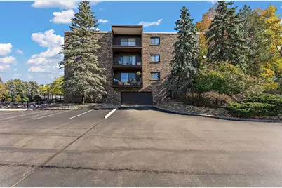 4100 Parklawn Avenue #318, Edina, MN 55435 - Photo 3