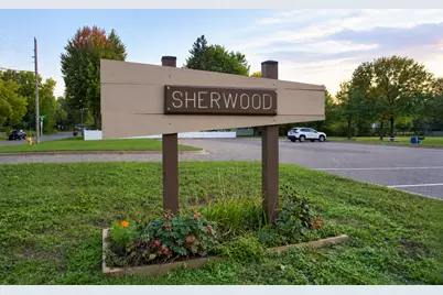 1595 Sandhurst Avenue E, Maplewood, MN 55109 - Photo 23