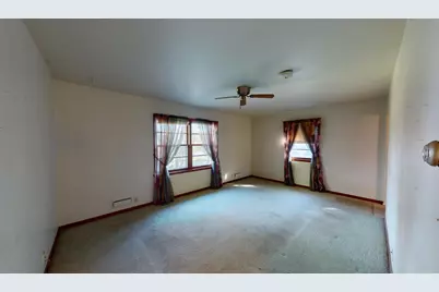 1918 Wilby Road, Albert Lea, MN 56007 - Photo 3