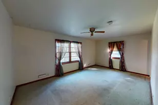 1918 Wilby Rd, Albert Lea, MN 56007 - Photo 3